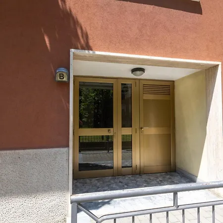 Pianell56 * Milan